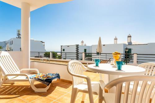 Apartamentos Los Quiqueres Puerto del Carmen  Exterior photo