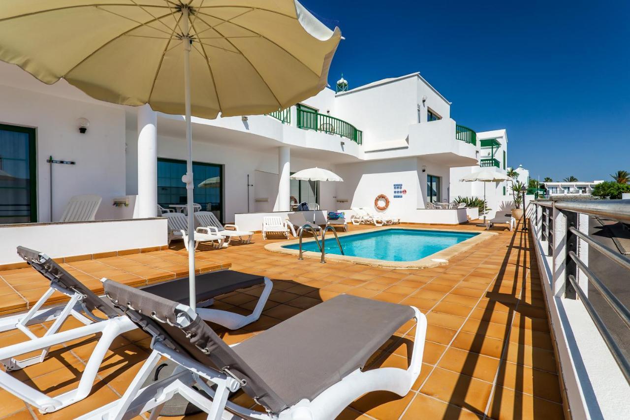 Apartamentos Los Quiqueres Puerto del Carmen  Exterior photo